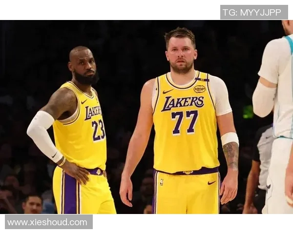 偷偷摸摸的三队交易提议，可助洛杉矶湖人加强内线竞争力